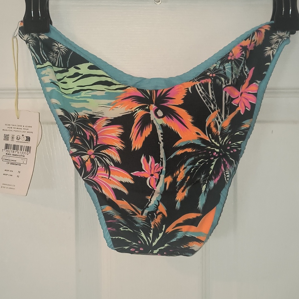 Maaji Sea Blue Splendour Reversible Bikini Bottom Size S NWT - Picture 6 of 7